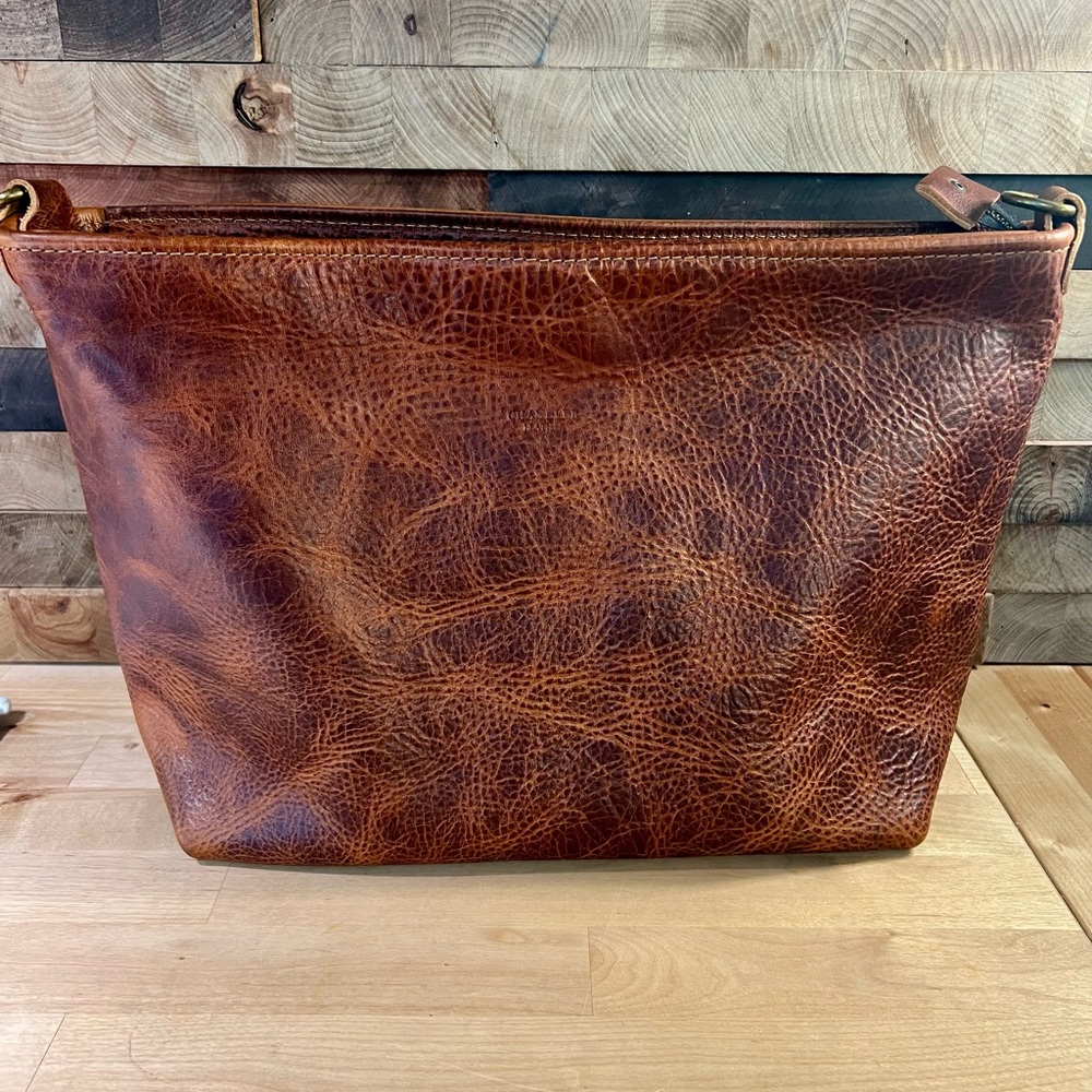 ❌ SOLD ❌ Chandler Leather Sandstone E/W extra large Minimalist crossbody